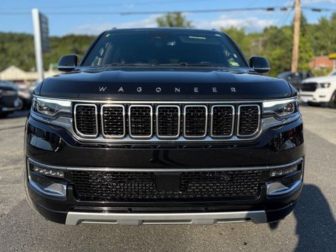 Used 2024 Jeep Wagoneer L Series II w/ Flexible Seating Group image 2