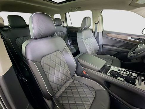 New 2026 Volkswagen Atlas SEL Premium R-Line AWD/4WD image 31