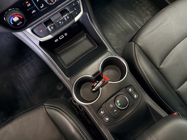 Used 2024 GMC Terrain SLT w/ Elevation Edition FWD image 26