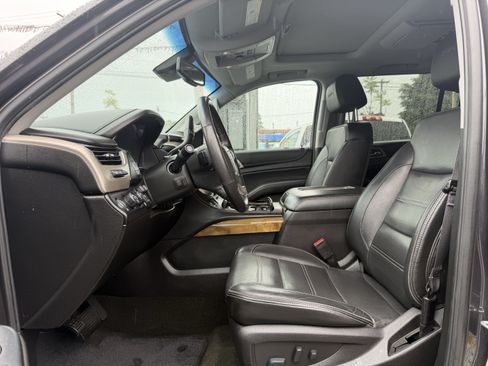 Used 2017 GMC Yukon XL Denali w/ Open Road Package AWD/4WD image 7
