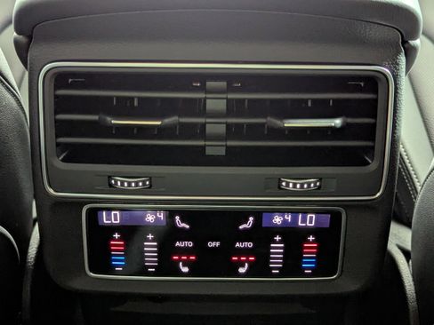 New 2026 Audi Q8 Premium Plus image 24