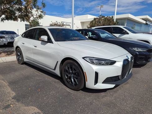 Certified 2022 BMW i4 eDrive40 w/ Parking Assistance Package RWD image 5