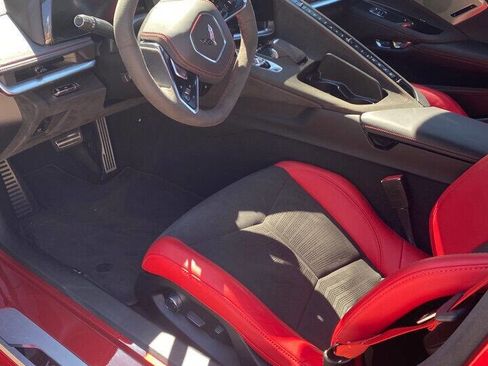 Used 2022 Chevrolet Corvette Stingray Premium Conv w/ Z51 Performance Package image 3