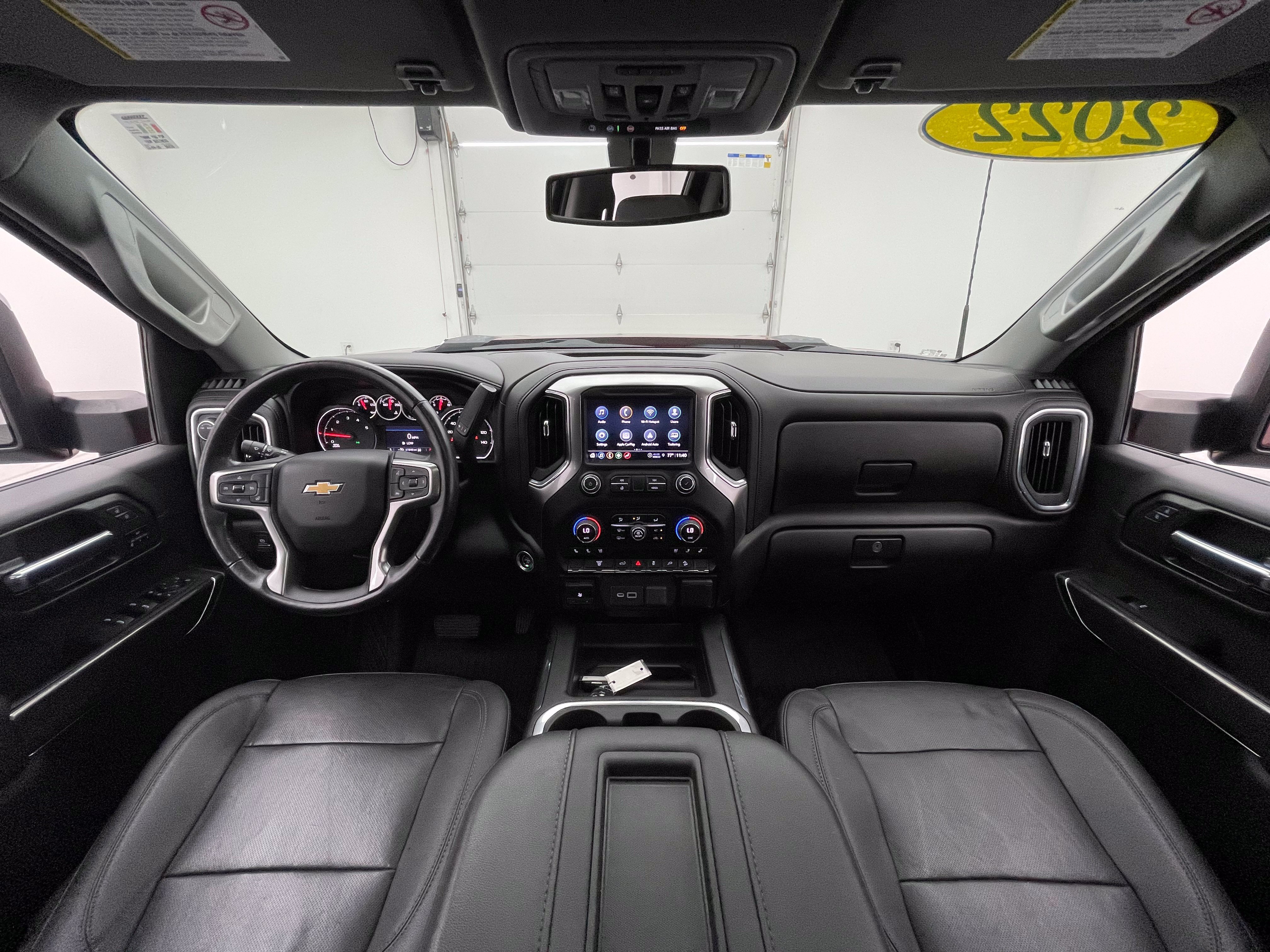Used 2022 Chevrolet Silverado 3500 LTZ w/ LTZ Convenience Package AWD/4WD image 3