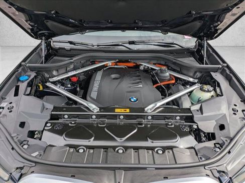 New 2026 BMW X5 xDrive50e w/ M Sport Package image 17