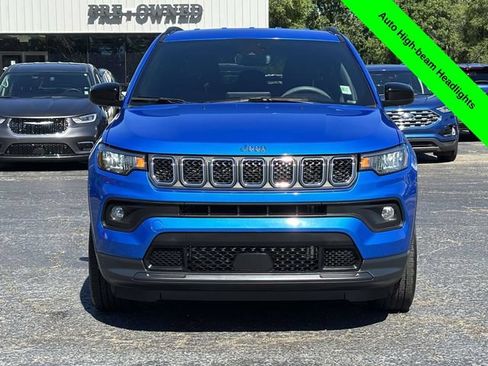 Used 2023 Jeep Compass Latitude AWD/4WD image 28