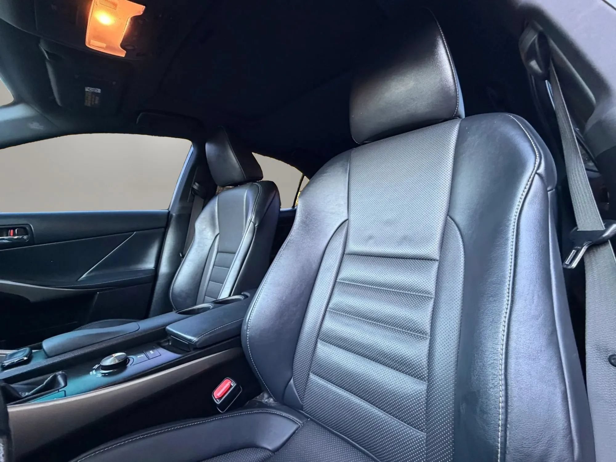 Used 2016 Lexus IS 300 AWD w/ F Sport Package image 10