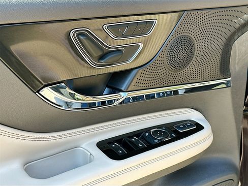 Used 2023 Lincoln Corsair Reserve w/ Equipment Group 201A image 18