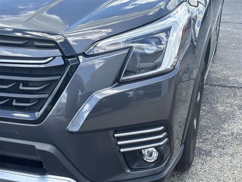 Used 2022 Subaru Forester Touring AWD/4WD image 9