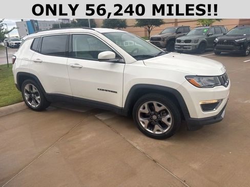 Used 2020 Jeep Compass Limited FWD image 2