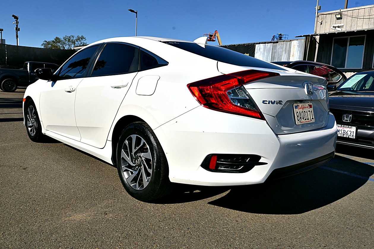 Used 2017 Honda Civic EX image 5