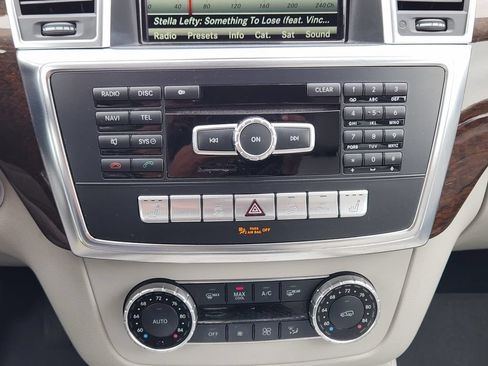 Used 2014 Mercedes-Benz ML 350 4MATIC image 19
