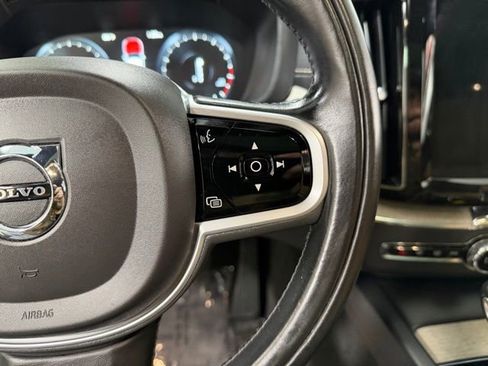 Used 2020 Volvo XC60 T6 Inscription w/ Protection Package image 16