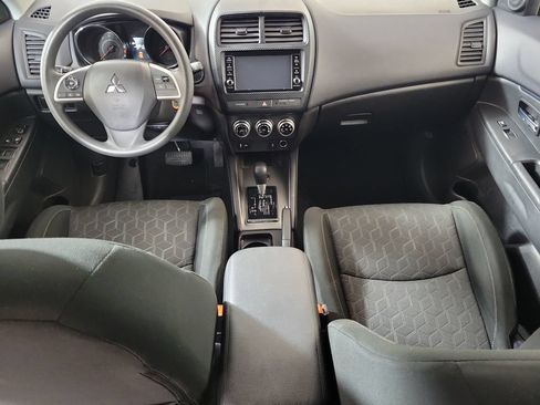 Used 2025 Mitsubishi Outlander Sport AWD image 14