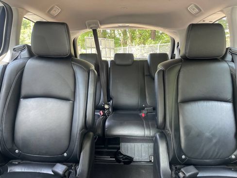 Used 2023 Honda Odyssey Touring image 11
