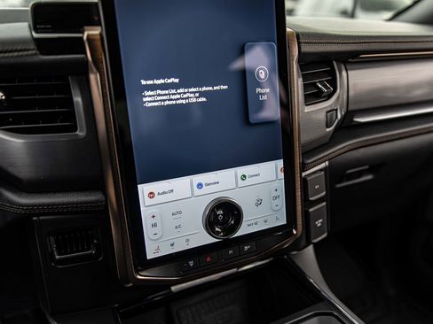 Used 2022 Ford F150 Lightning Lariat image 26