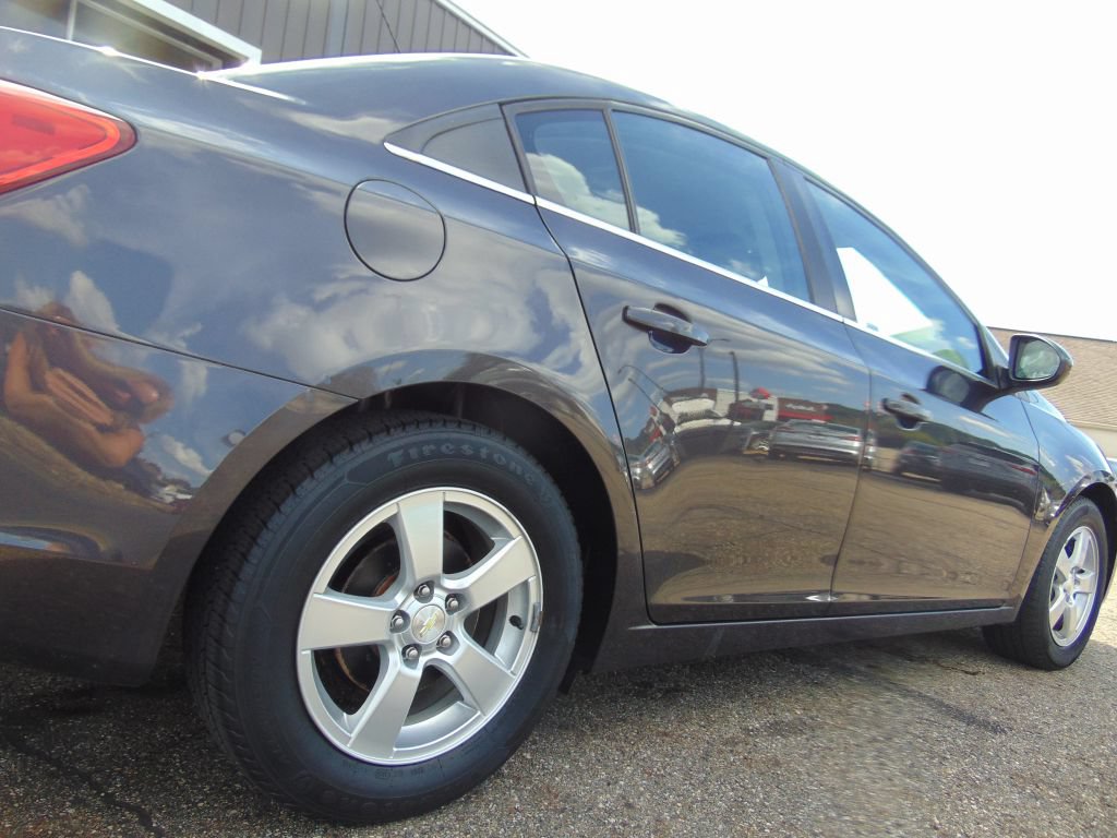 Used 2016 Chevrolet Cruze LT FWD image 15