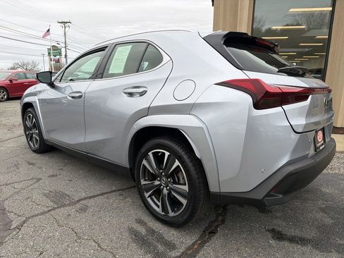 Used 2023 Lexus UX 250h AWD w/ Premium Package image 7