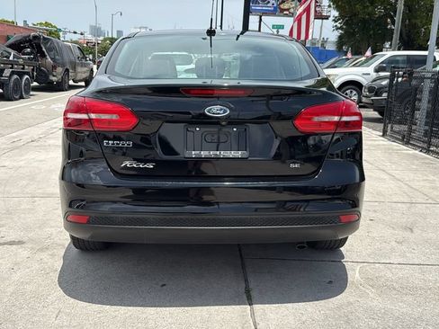 Used 2017 Ford Focus SE FWD image 13