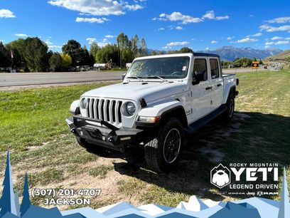 Used 2021 Jeep Gladiator Overland w/ Popular Equipment Package