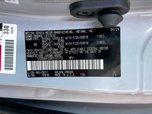 Used 2024 Toyota Sienna XSE w/ XSE Plus Package AWD/4WD image 17