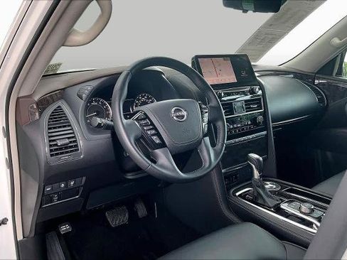 Certified 2023 Nissan Armada Platinum w/ Captain's Chairs Package RWD image 18