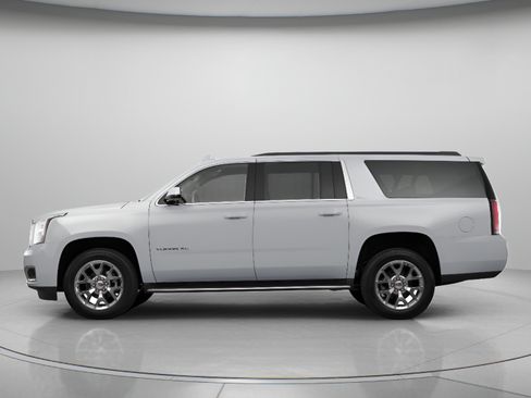 Used 2016 GMC Yukon XL Denali w/ Open Road Package AWD/4WD image 2