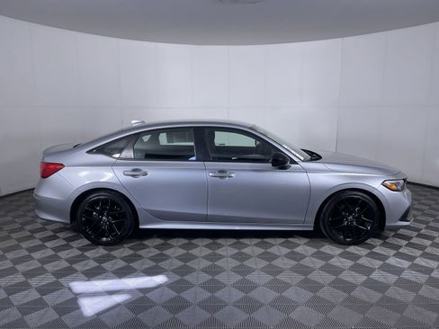 Used 2022 Honda Civic Sport image 10