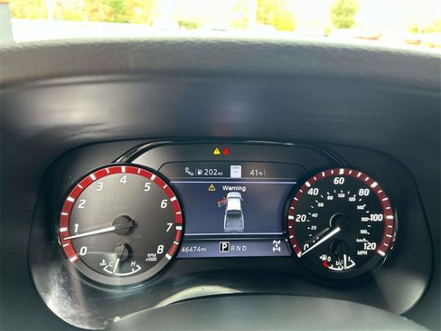 Used 2022 Nissan Frontier PRO-4X w/ Technology Package image 23