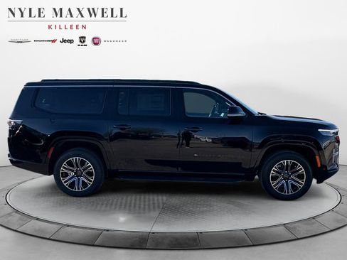 New 2026 Jeep Grand Wagoneer L 4WD image 17