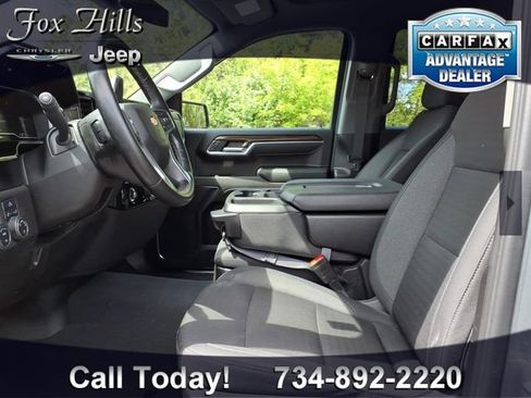 Used 2024 Chevrolet Silverado 1500 LT AWD/4WD image 14