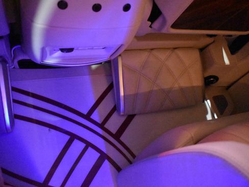 Used 2021 Mercedes-Benz Metris Passenger image 94