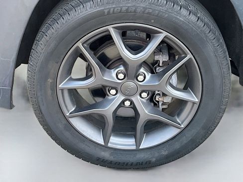 Used 2020 Jeep Grand Cherokee Limited X image 31