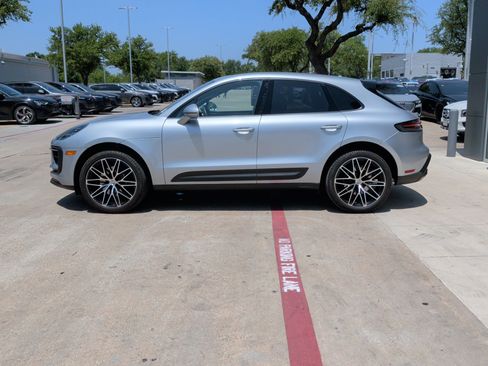 Used 2024 Porsche Macan AWD/4WD image 7
