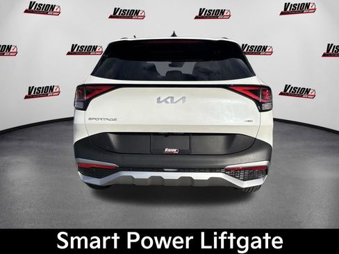 Certified 2025 Kia Sportage EX w/ EX Premium Package AWD/4WD image 8