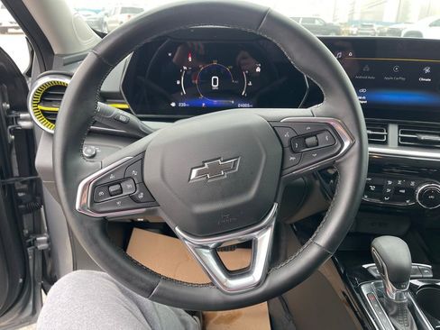 Used 2024 Chevrolet Trax ACTIV w/ Driver Confidence Package image 14