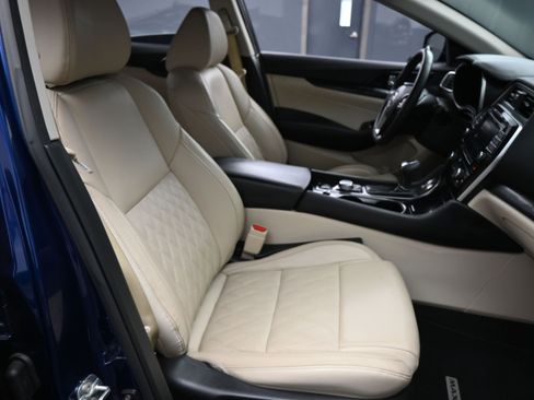 Used 2023 Nissan Maxima Platinum w/ Sport Mat Group image 15