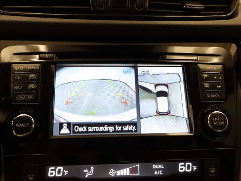 Used 2017 Nissan Rogue Sport SL w/ SL Premium Package AWD/4WD image 11