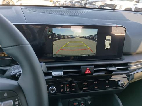 New 2026 Kia Sportage LX image 23