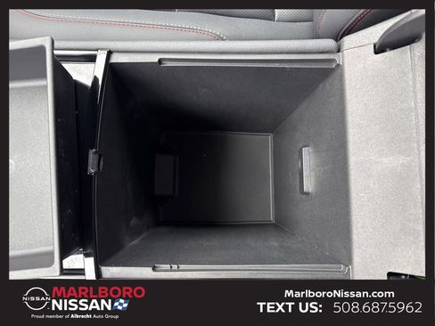 Used 2024 Chevrolet Traverse RS image 33