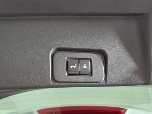 Used 2023 Nissan Rogue Platinum w/ Platinum Premium Package image 15