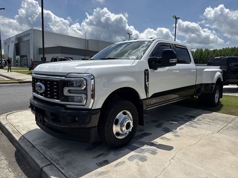 Used 2024 Ford F350 King Ranch AWD/4WD image 3