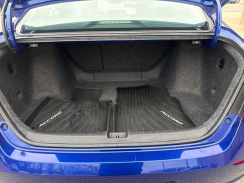 Used 2019 Honda Accord Sport image 17