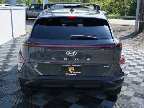 Used 2024 Hyundai Kona SEL AWD/4WD image 7