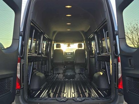 Used 2026 Mercedes-Benz Sprinter 2500 image 22
