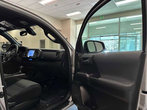 Certified 2023 Toyota Tacoma TRD Off-Road w/ Advanced Technology Package image 27