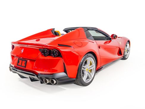 Certified 2023 Ferrari 812 GTS RWD image 19