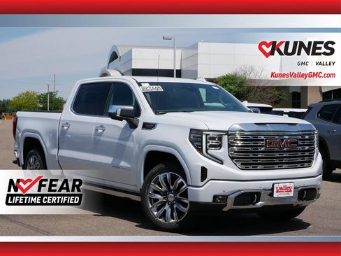 New 2026 GMC Sierra 1500 Denali w/ Denali Reserve Package AWD/4WD image 1