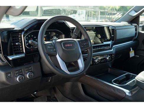 New 2026 GMC Sierra 2500 SLT w/ SLT Premium Package AWD/4WD image 11
