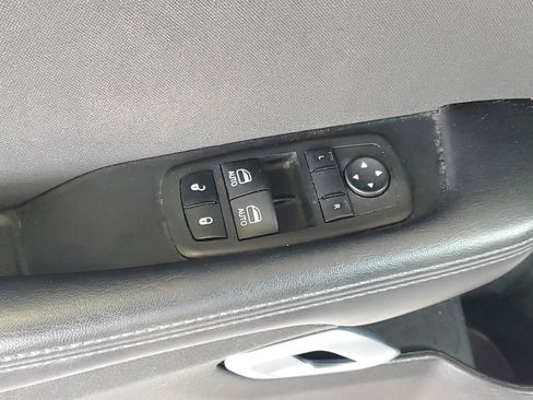 Certified 2023 Dodge Challenger SXT image 17